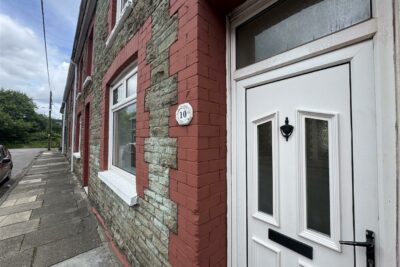 house - terraced for rent hearts of oak cottages