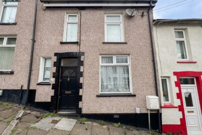 house for rent oakwood street