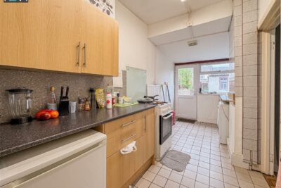 house for rent oakwood street