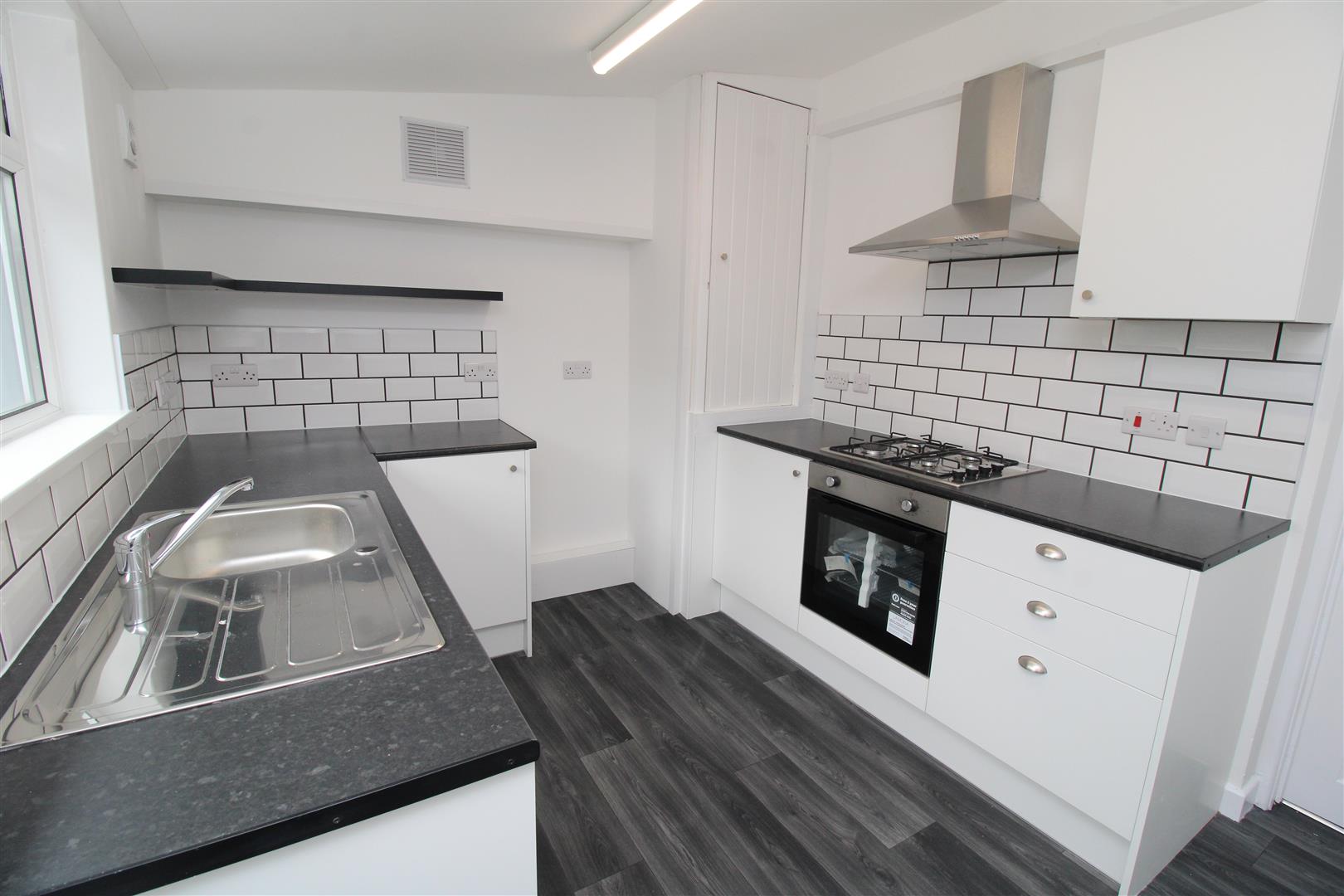 house - terraced for rent edmondes street
