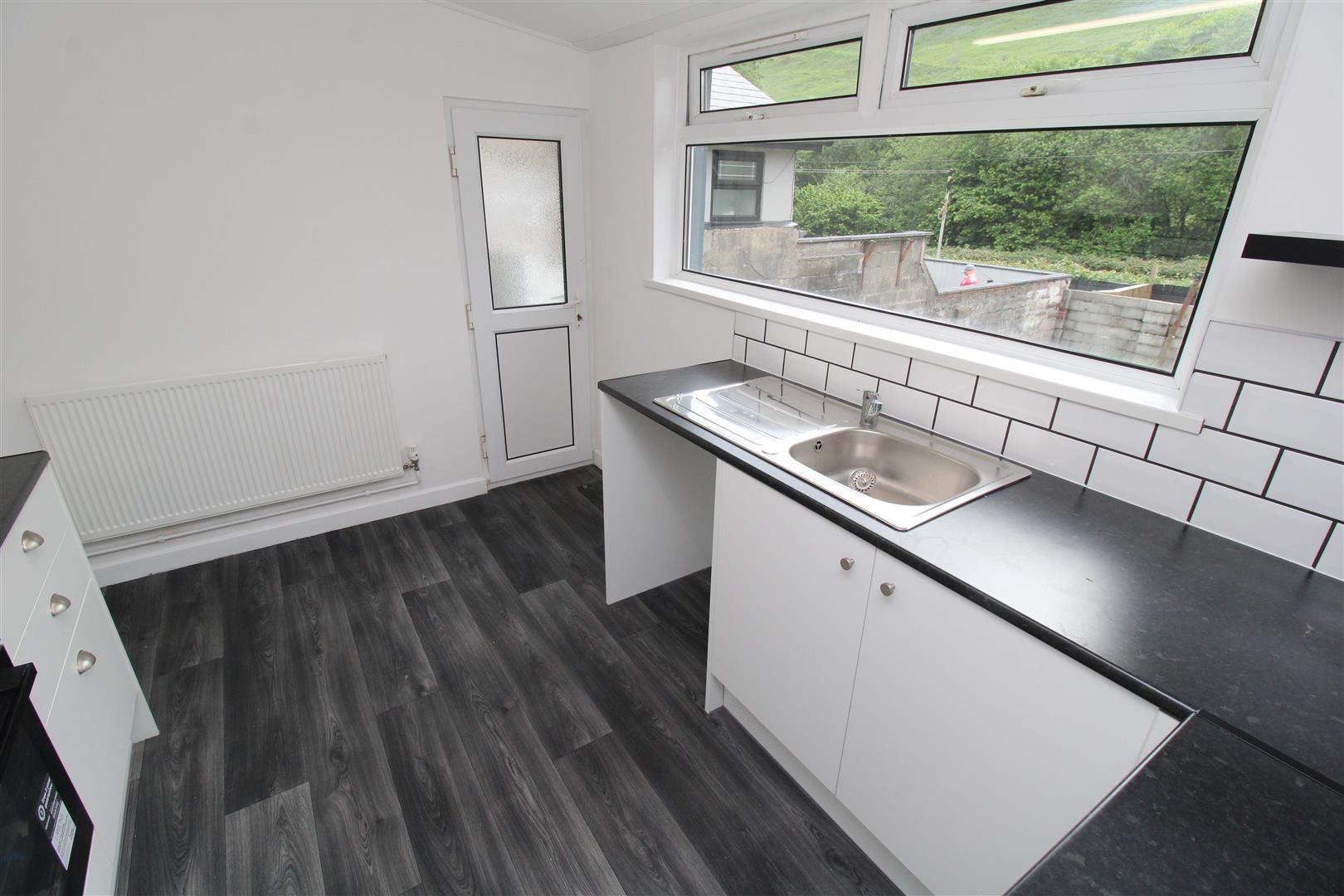house - terraced for rent edmondes street