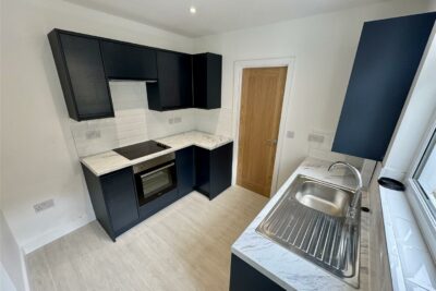 house - semi-detached for rent stepney street