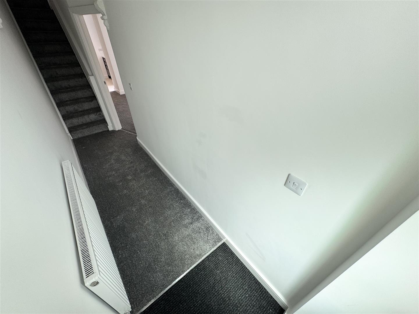 house - semi-detached for rent stepney street