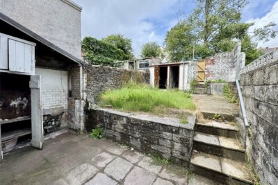 house - semi-detached for rent stepney street