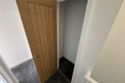 house - semi-detached for rent stepney street