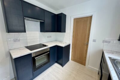 house - semi-detached for rent stepney street