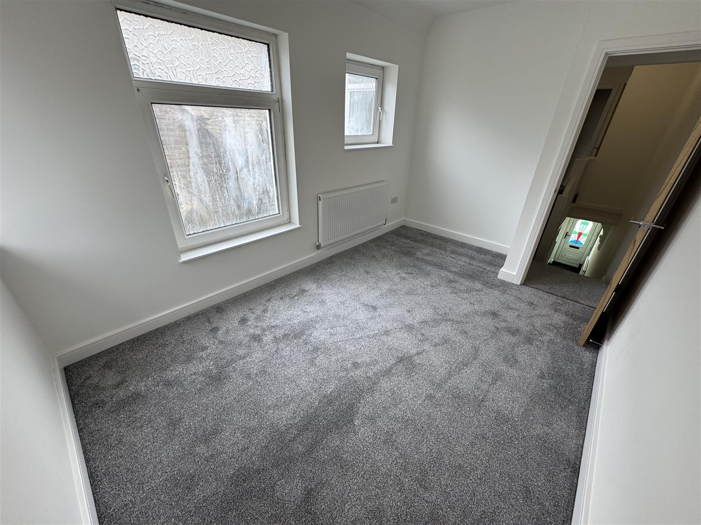 house - semi-detached for rent stepney street