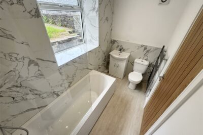 house - semi-detached for rent stepney street