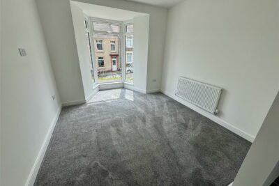 house - semi-detached for rent stepney street