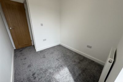 house - semi-detached for rent stepney street