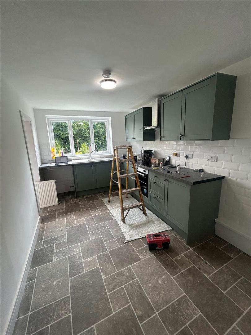 house for rent swansea road