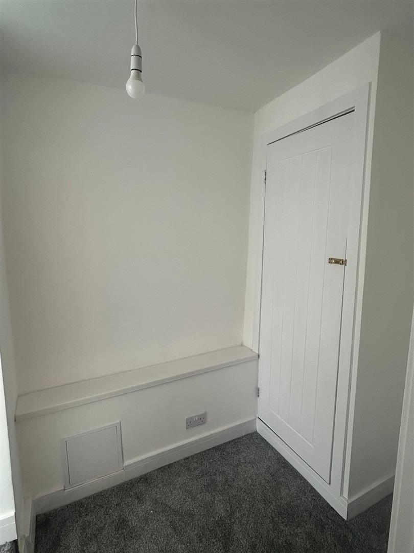 house for rent swansea road