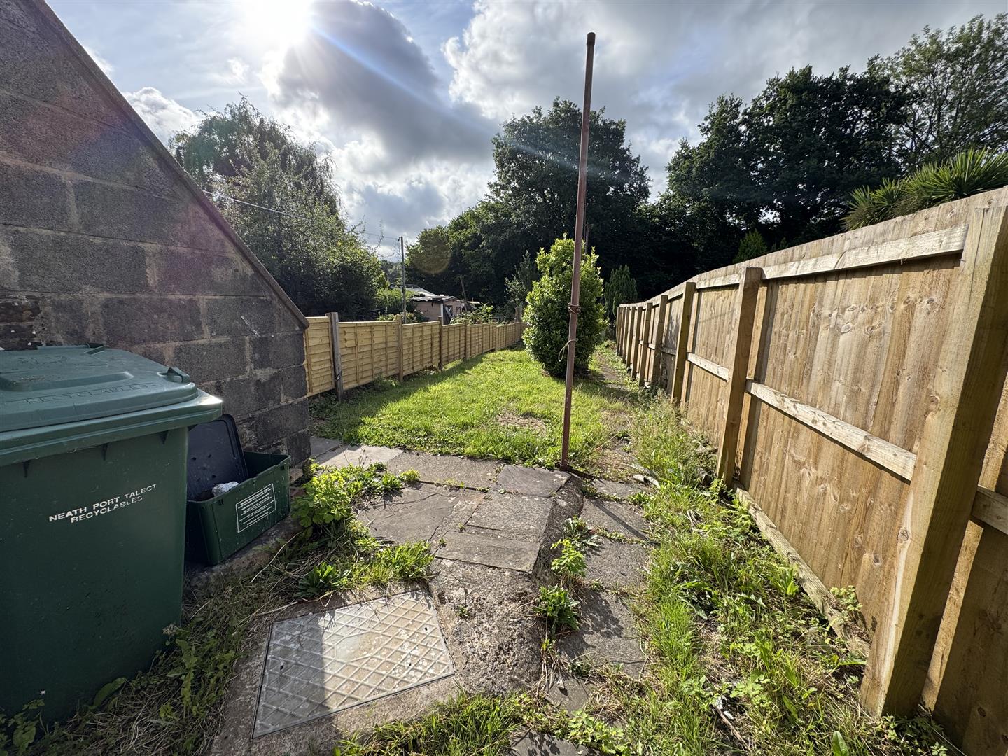 house for rent swansea road