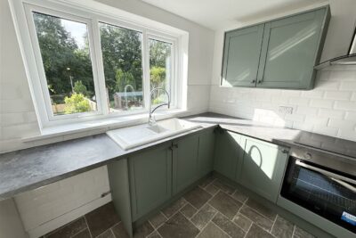 house for rent swansea road