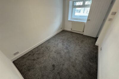 house for rent swansea road