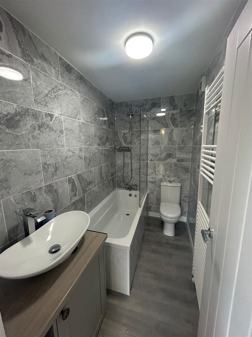 house for rent swansea road