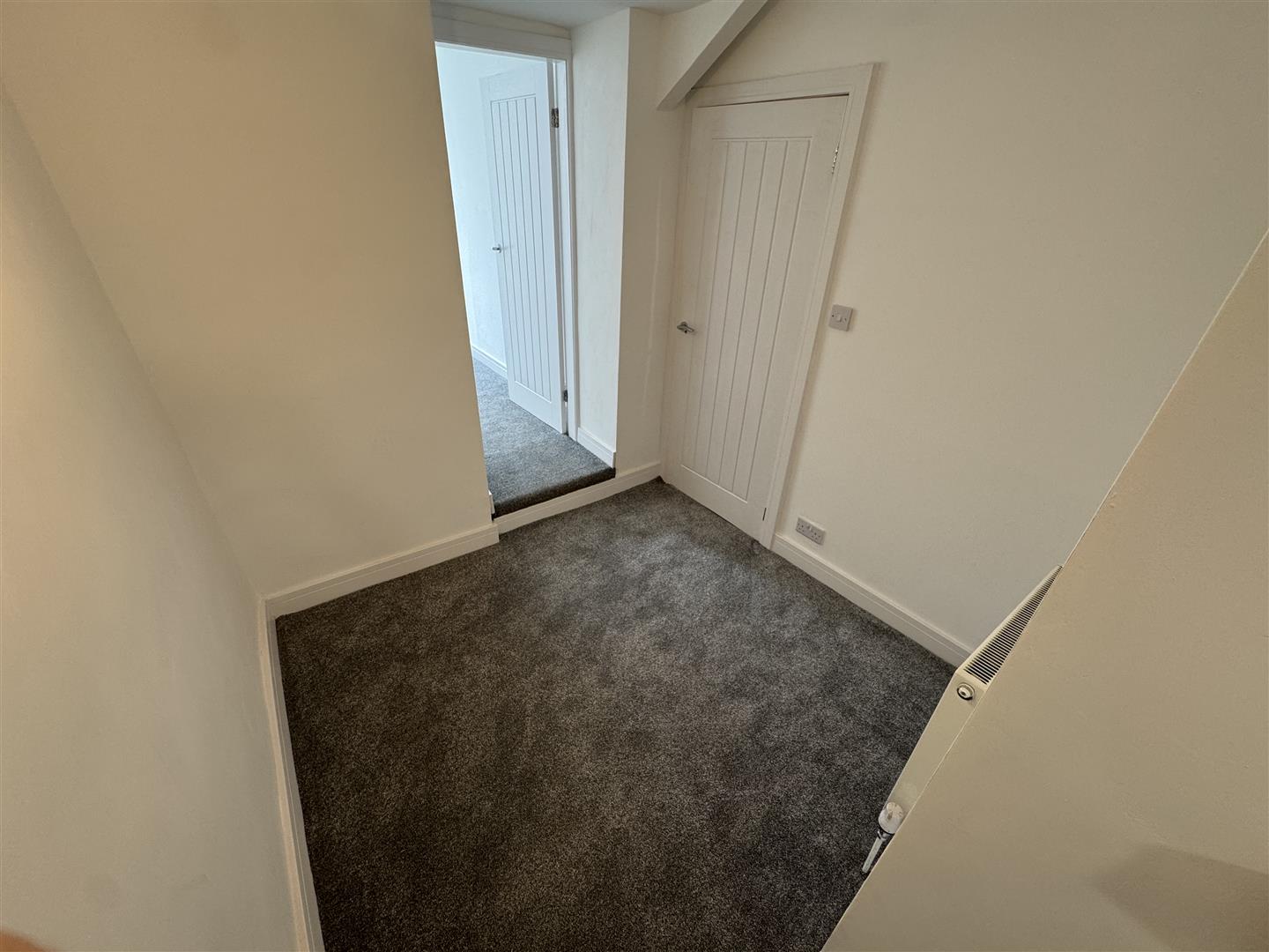 house for rent swansea road