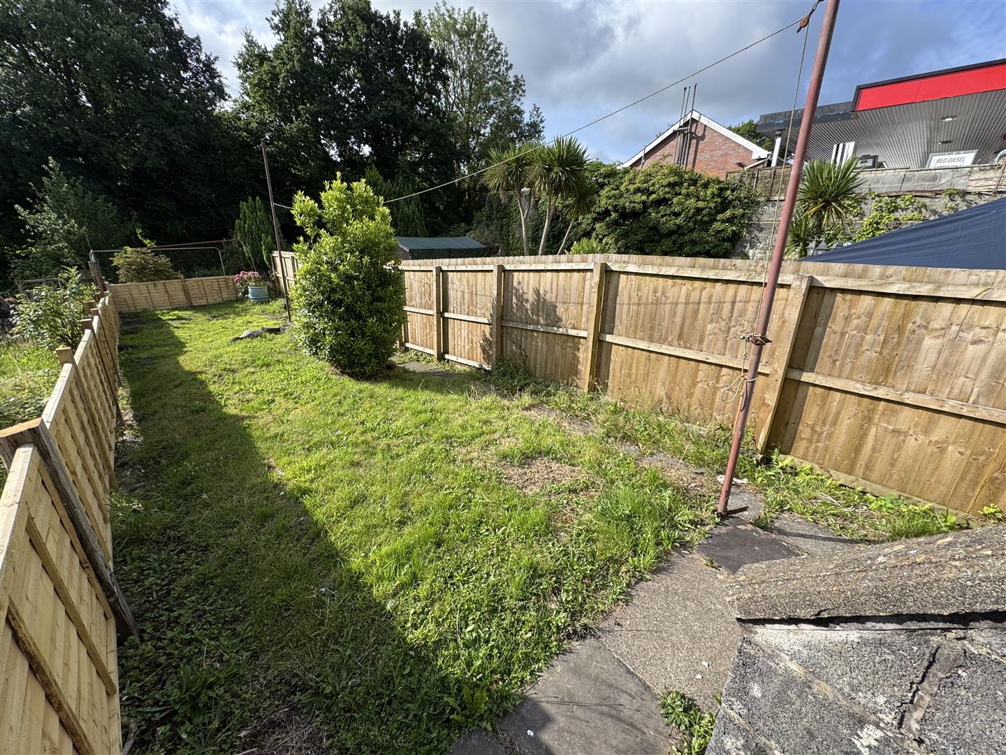 house for rent swansea road