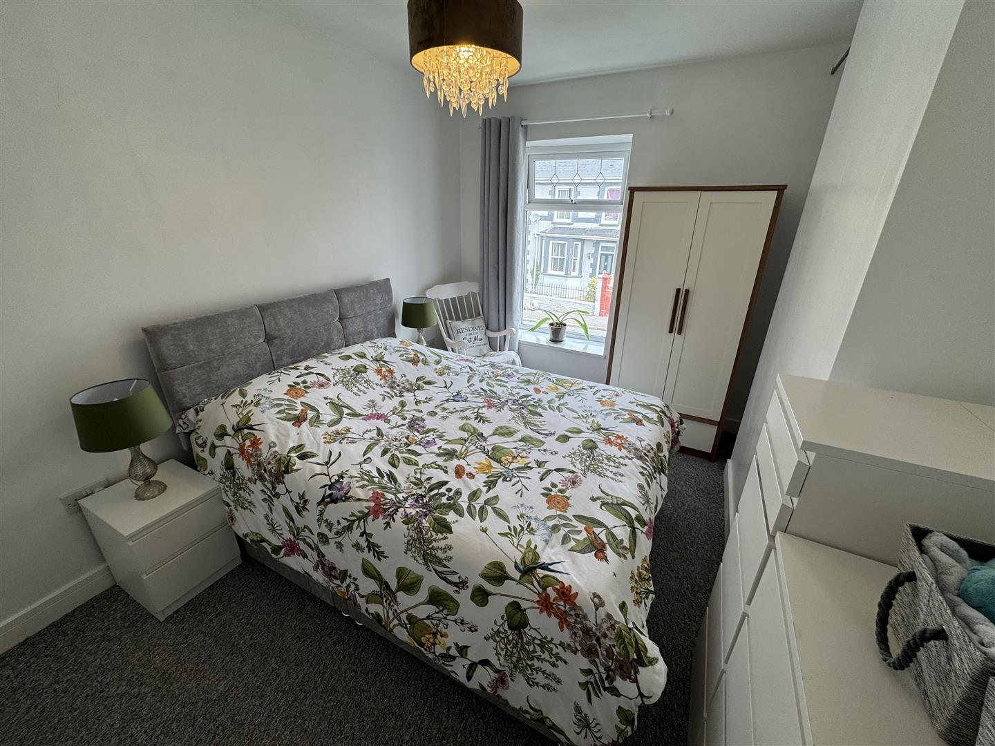 house - semi-detached for rent the avenue