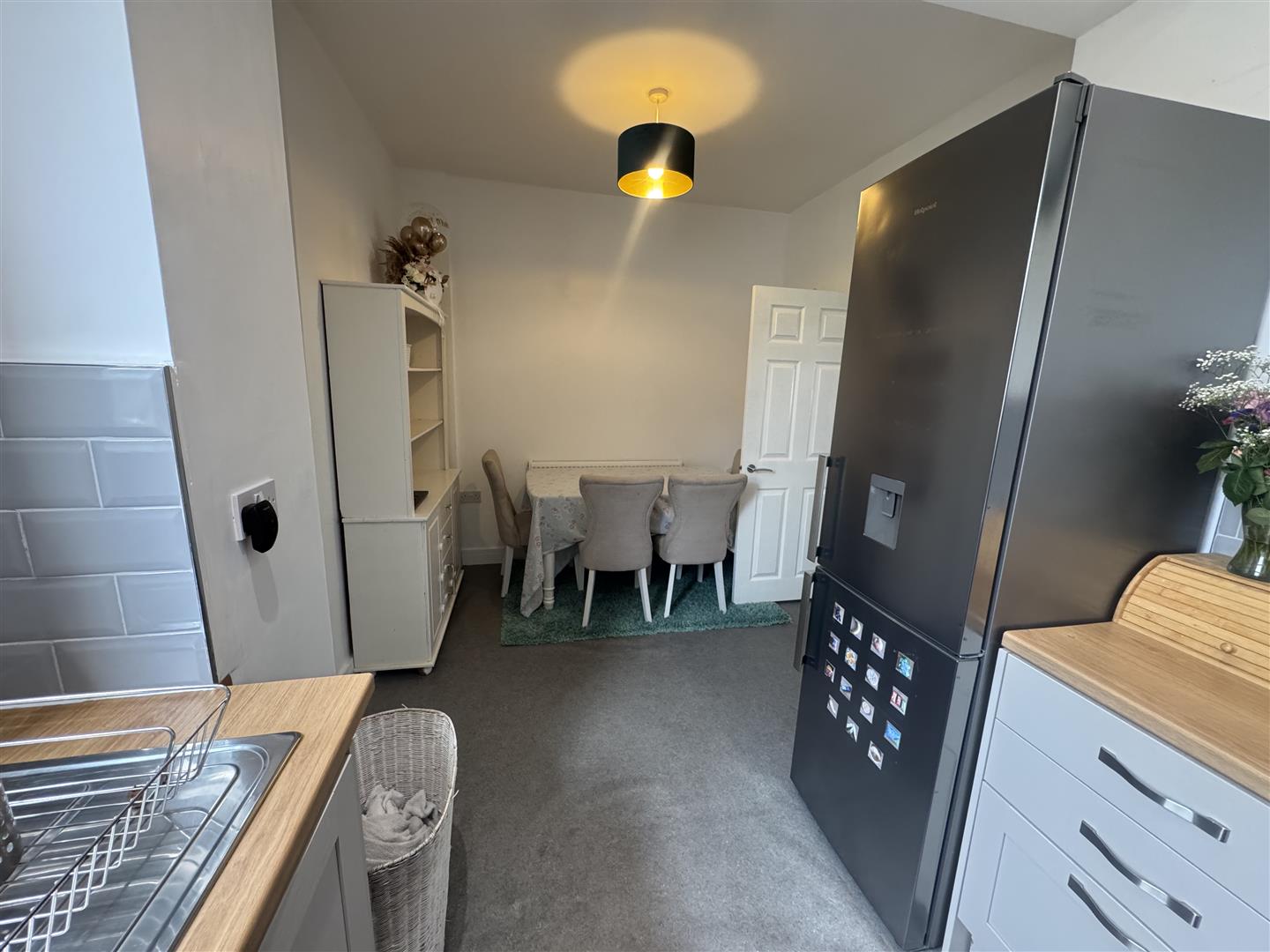 house - semi-detached for rent the avenue