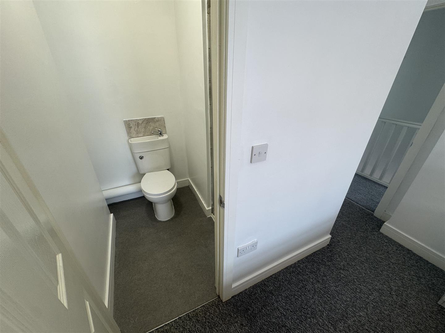 house - semi-detached for rent the avenue