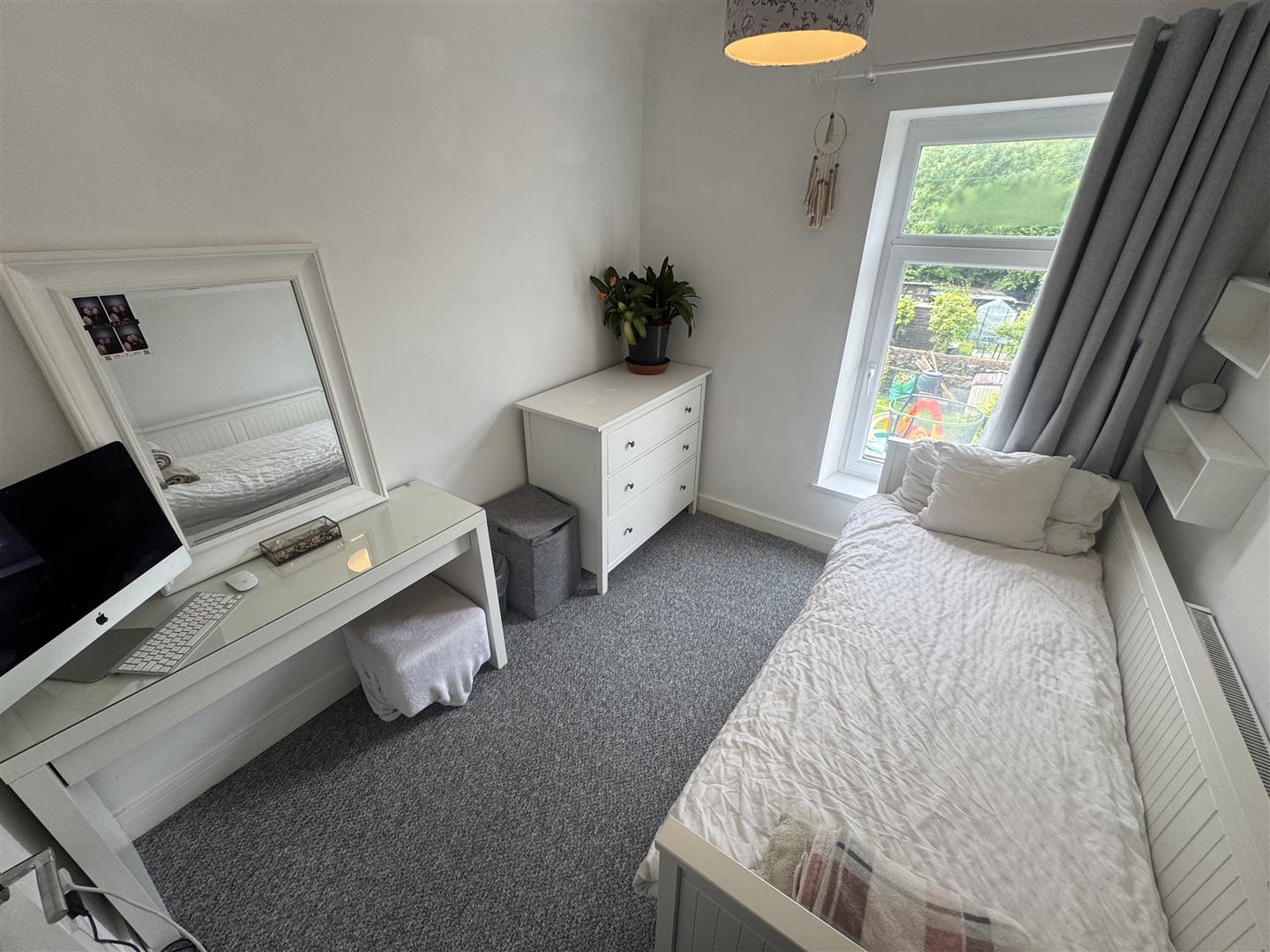 house - semi-detached for rent the avenue