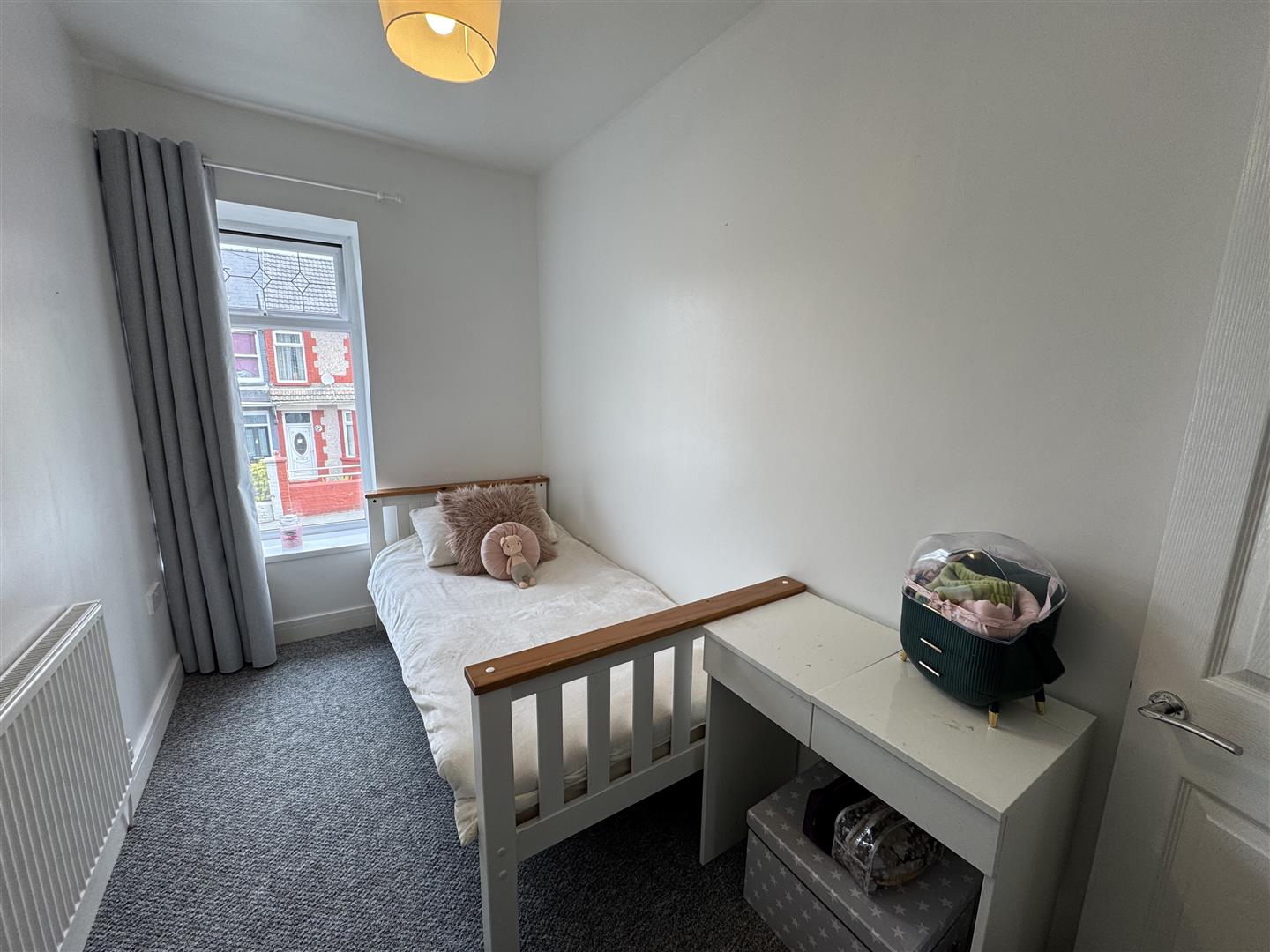 house - semi-detached for rent the avenue