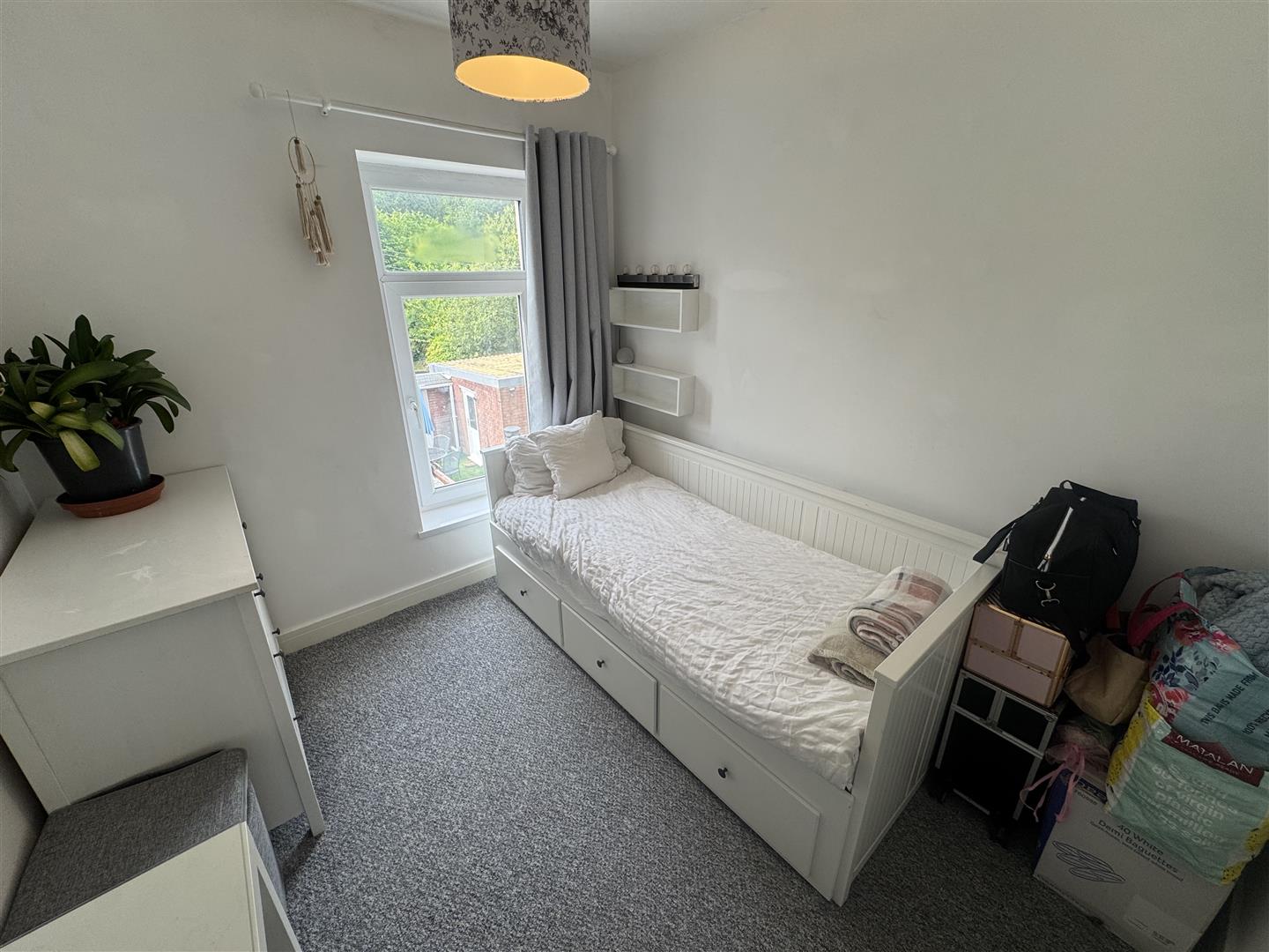 house - semi-detached for rent the avenue