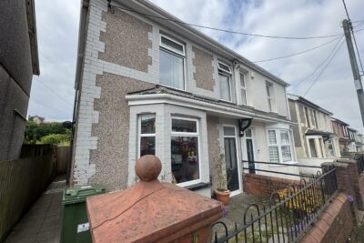 house - semi-detached for rent the avenue