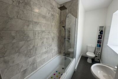house - semi-detached for rent the avenue