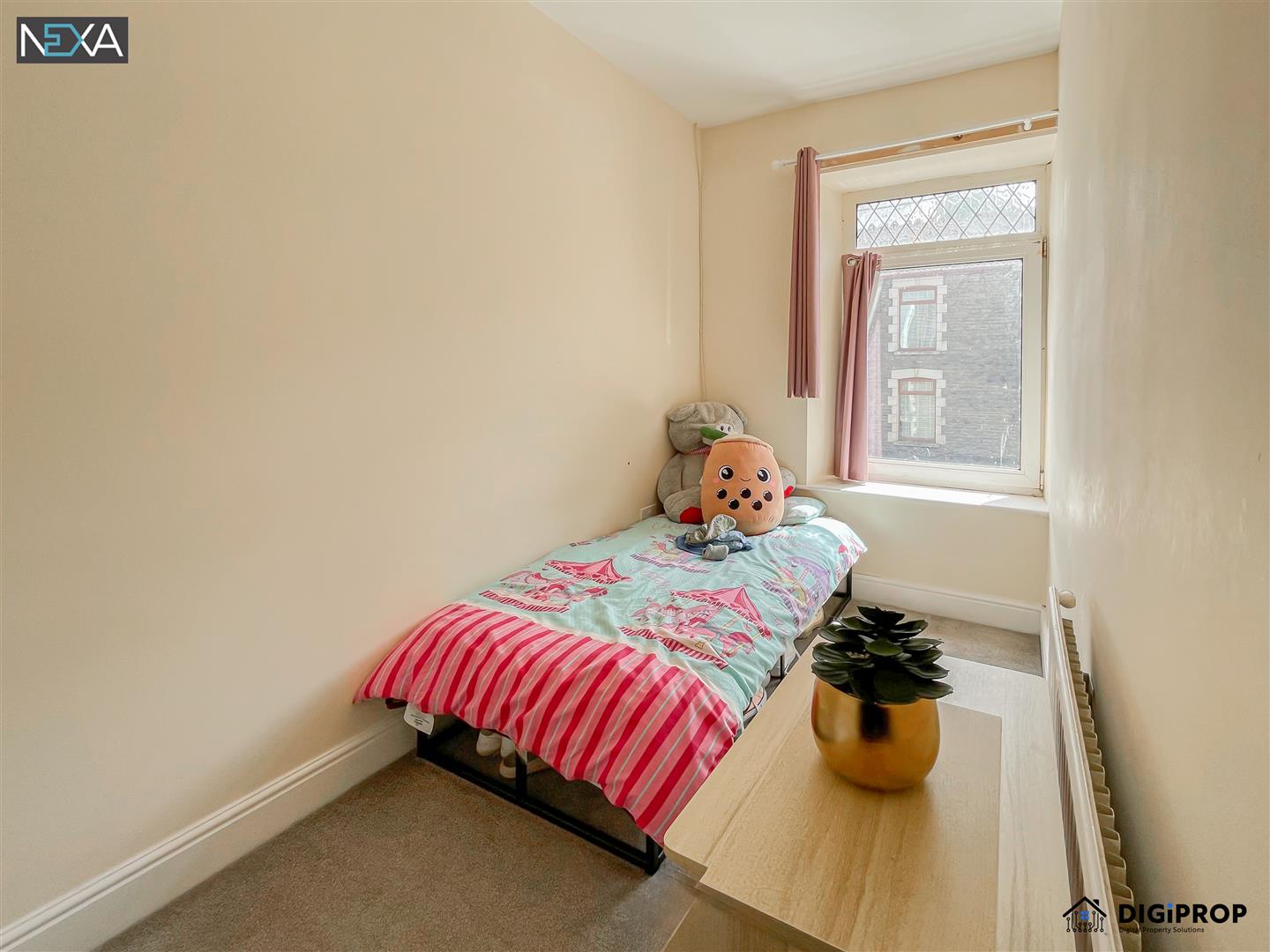 house - end terrace for sale morgans road