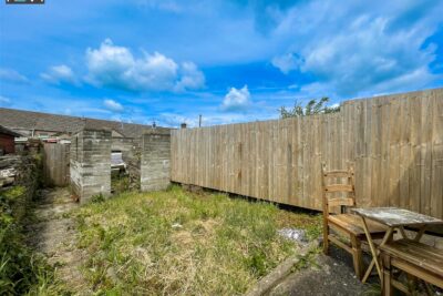 house - end terrace for sale morgans road
