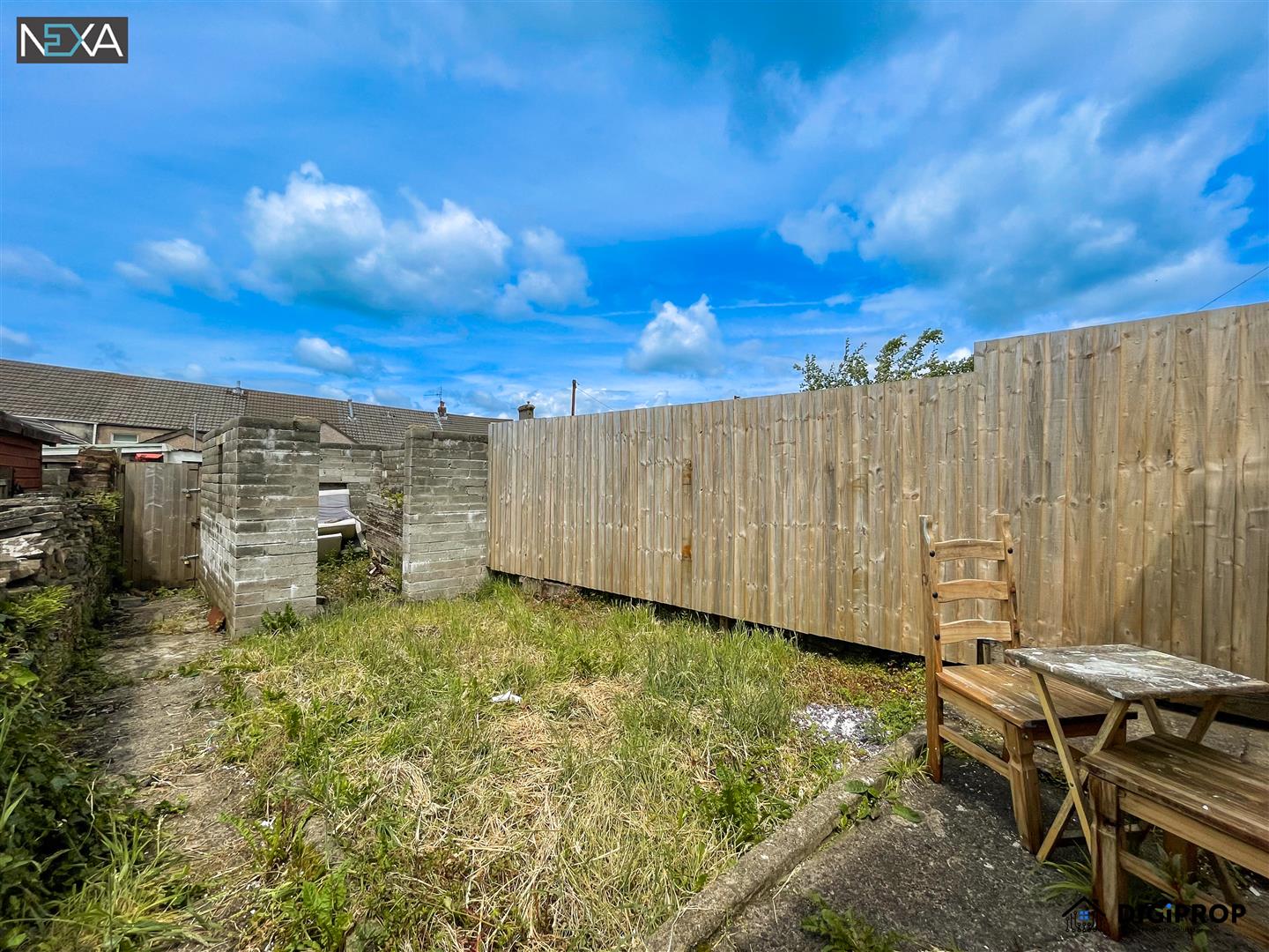 house - end terrace for sale morgans road