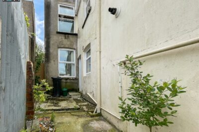 house - end terrace for sale morgans road