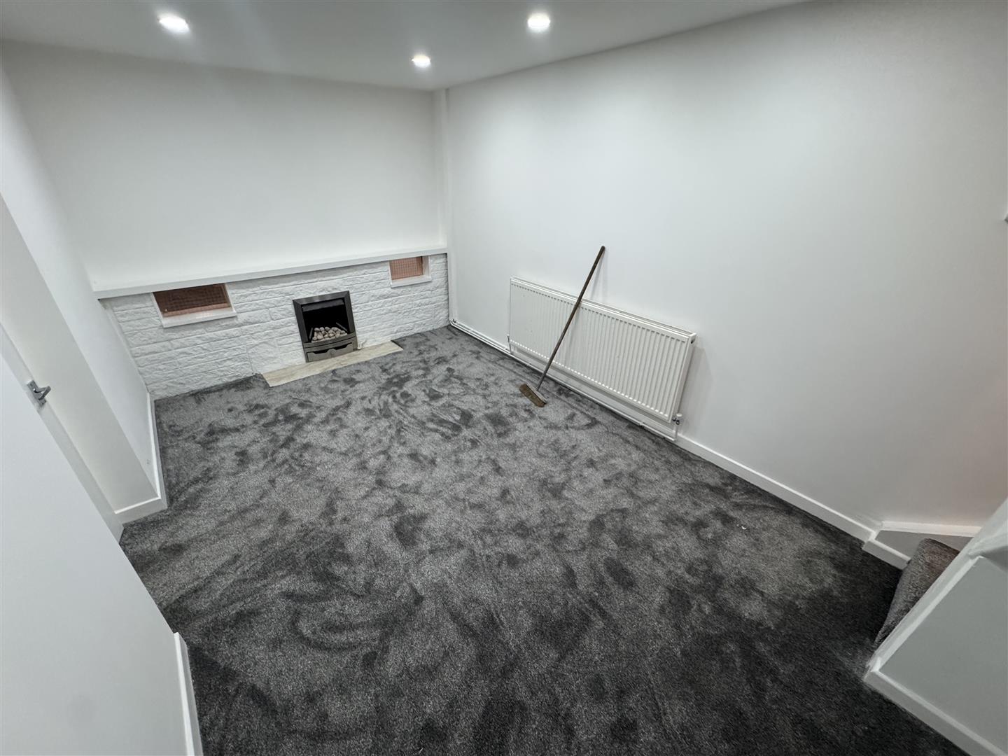 house - terraced for rent llewellyn street