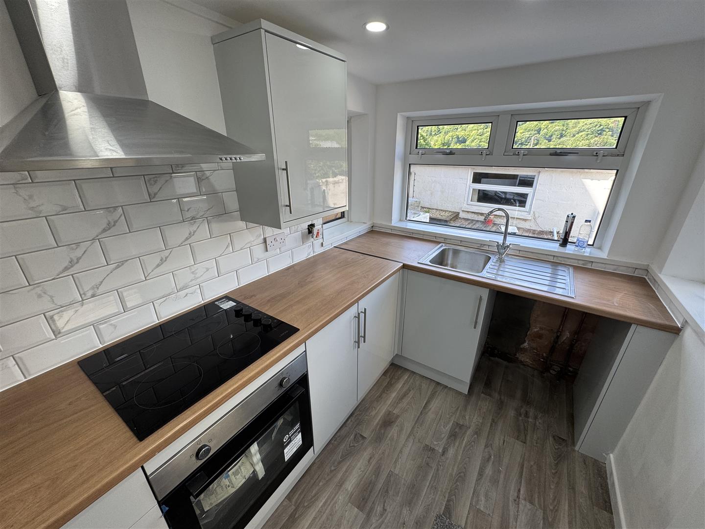 house - terraced for rent llewellyn street