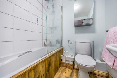 house for sale baxendale road