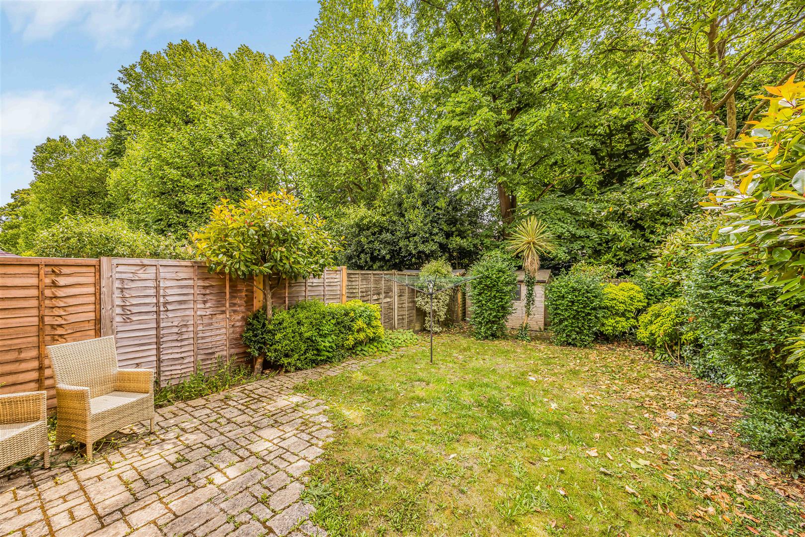 house for sale lloyd road