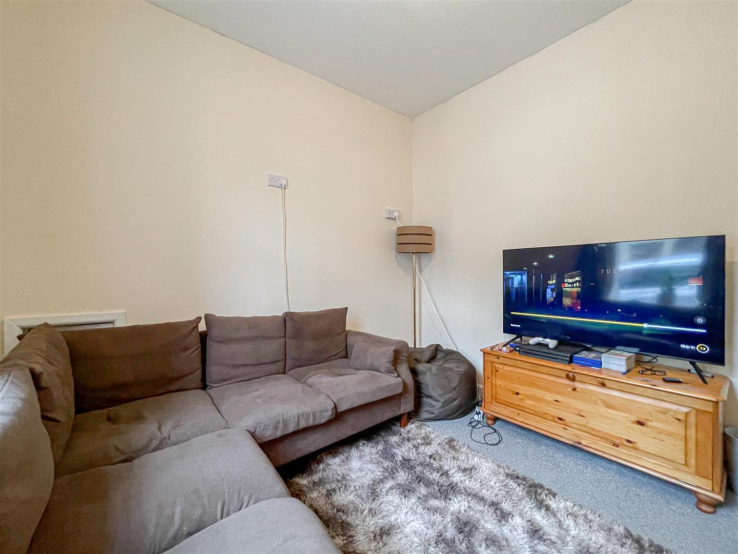 house - terraced for sale penrhiwtyn street