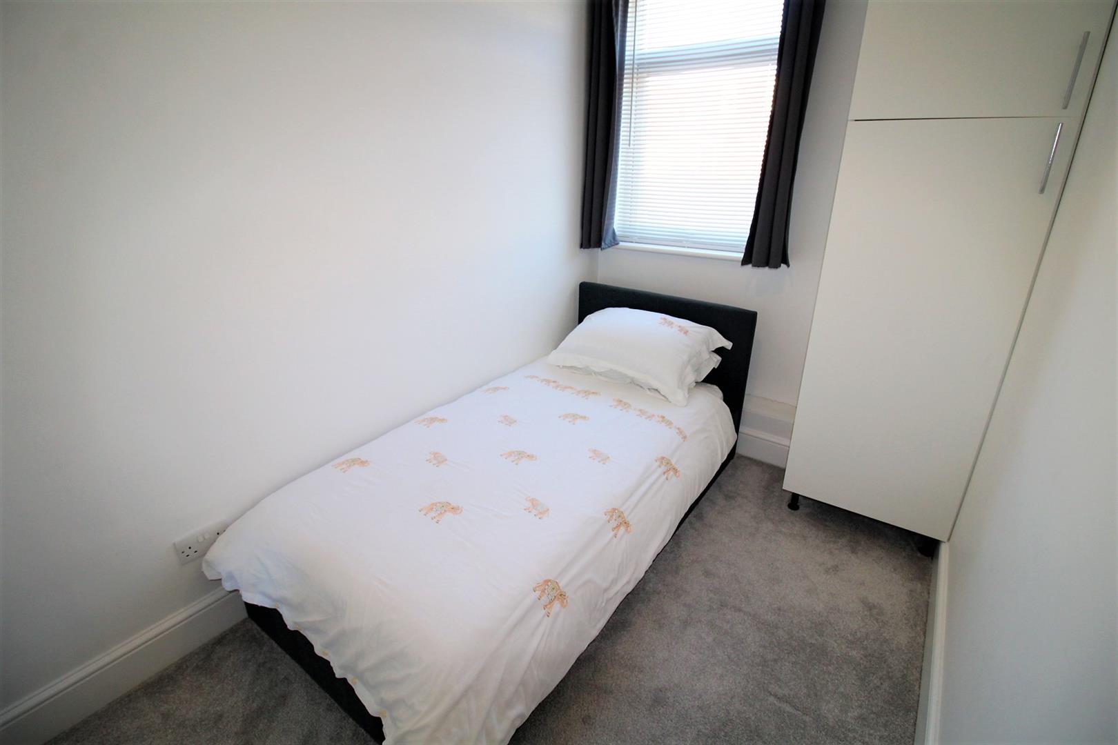 house - terraced for rent rosetta road