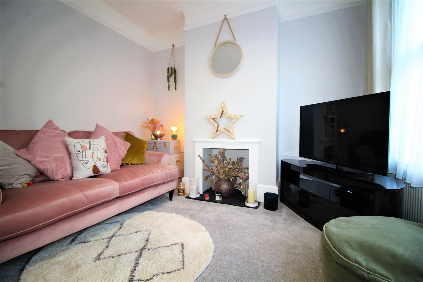 house - terraced for rent rosetta road