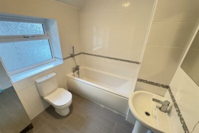 house - terraced for rent de barri street