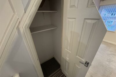 house - terraced for rent de barri street
