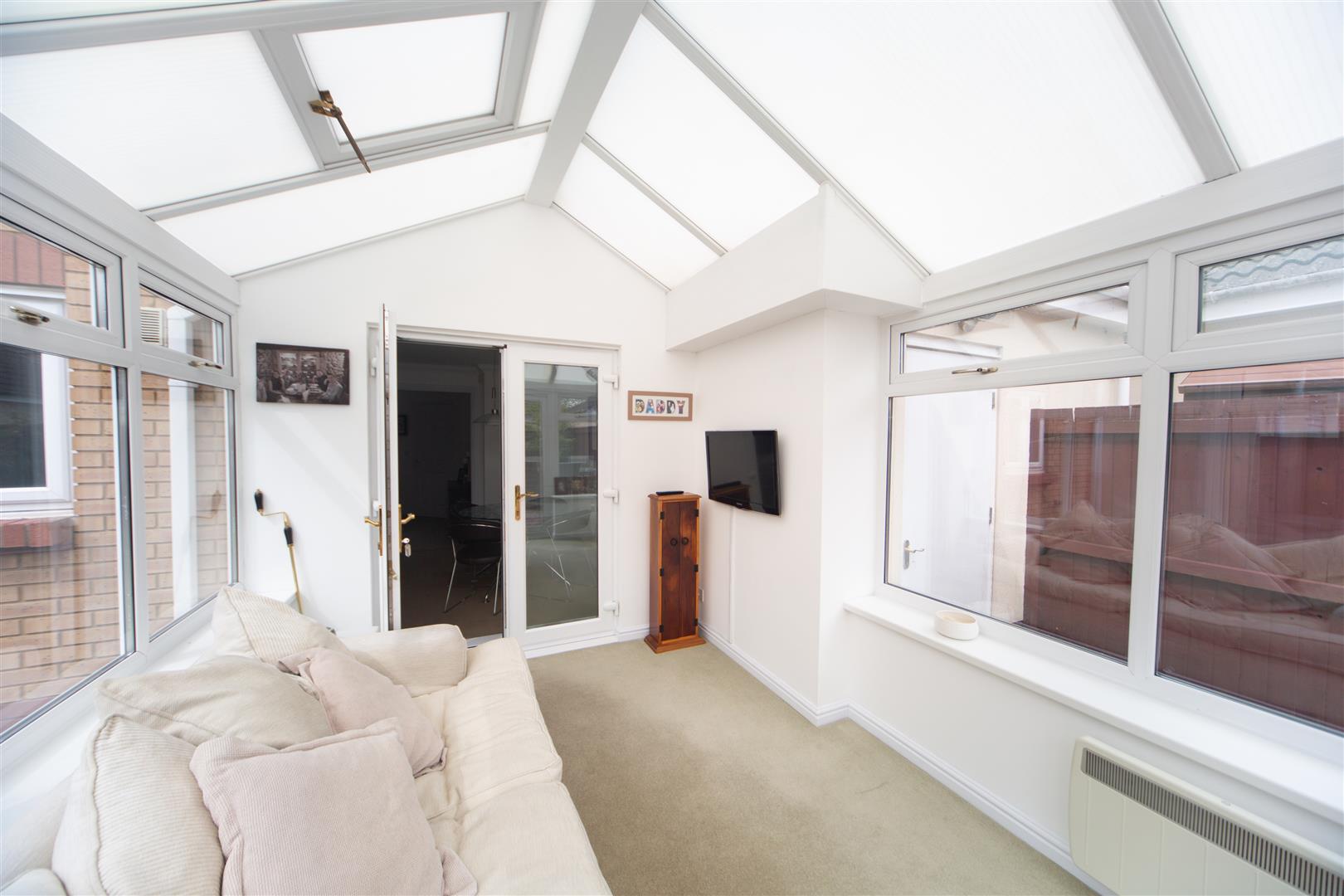 house - link detached for rent wyncliffe gardens