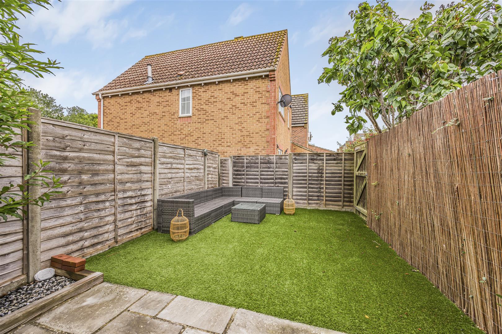house - terraced for sale snowberry crescent