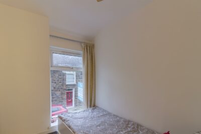 house - terraced for rent tynybedw street