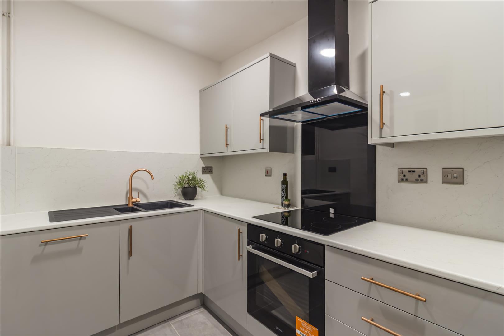 house - terraced for rent tynybedw street