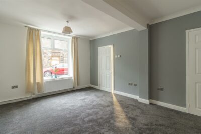 house - terraced for rent tynybedw street