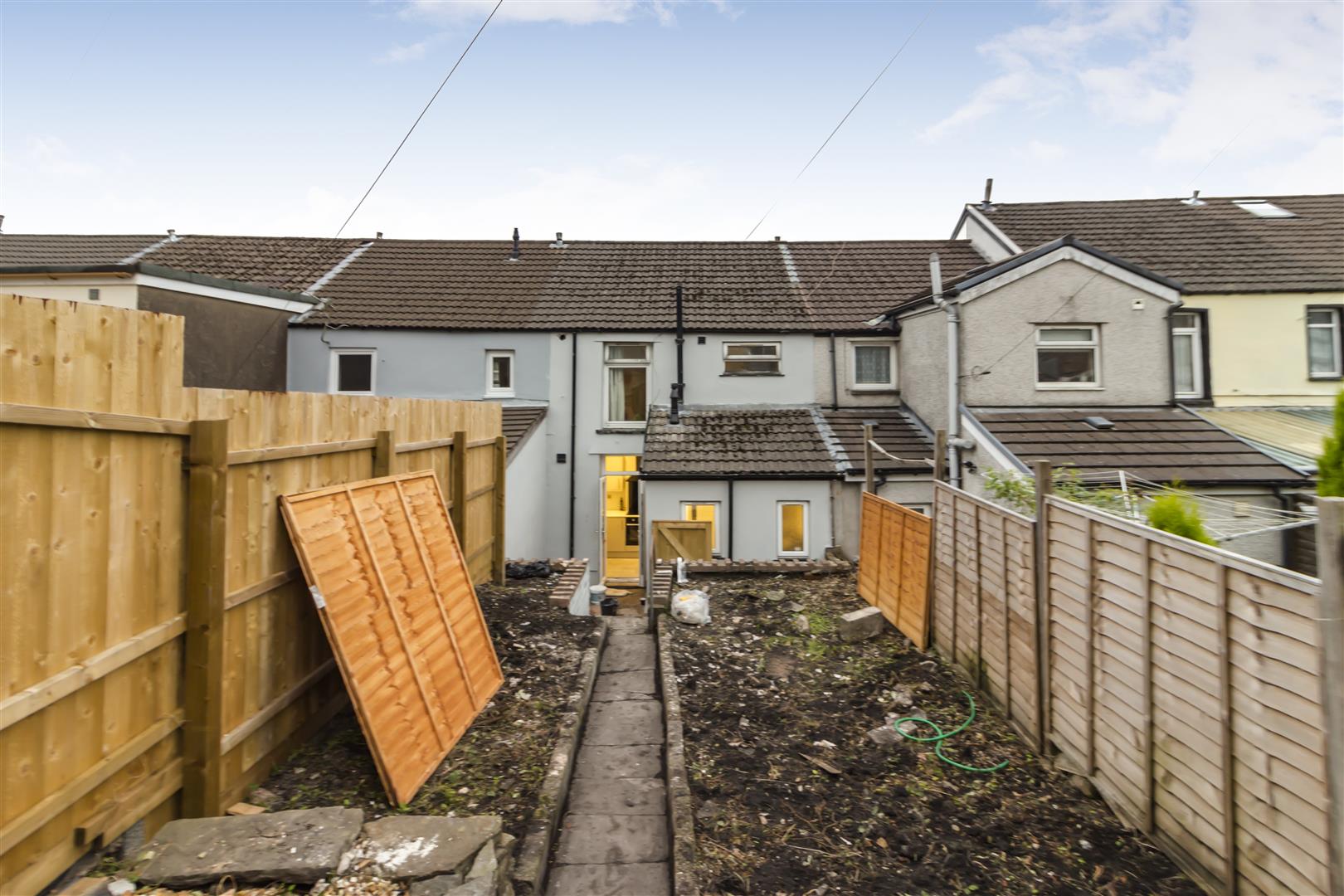 house - terraced for rent tynybedw street