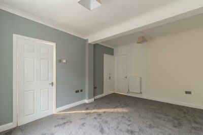 house - terraced for rent tynybedw street